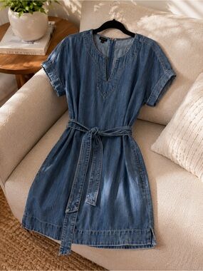 Talbots Denim V-Neck Dress in Medium Blue